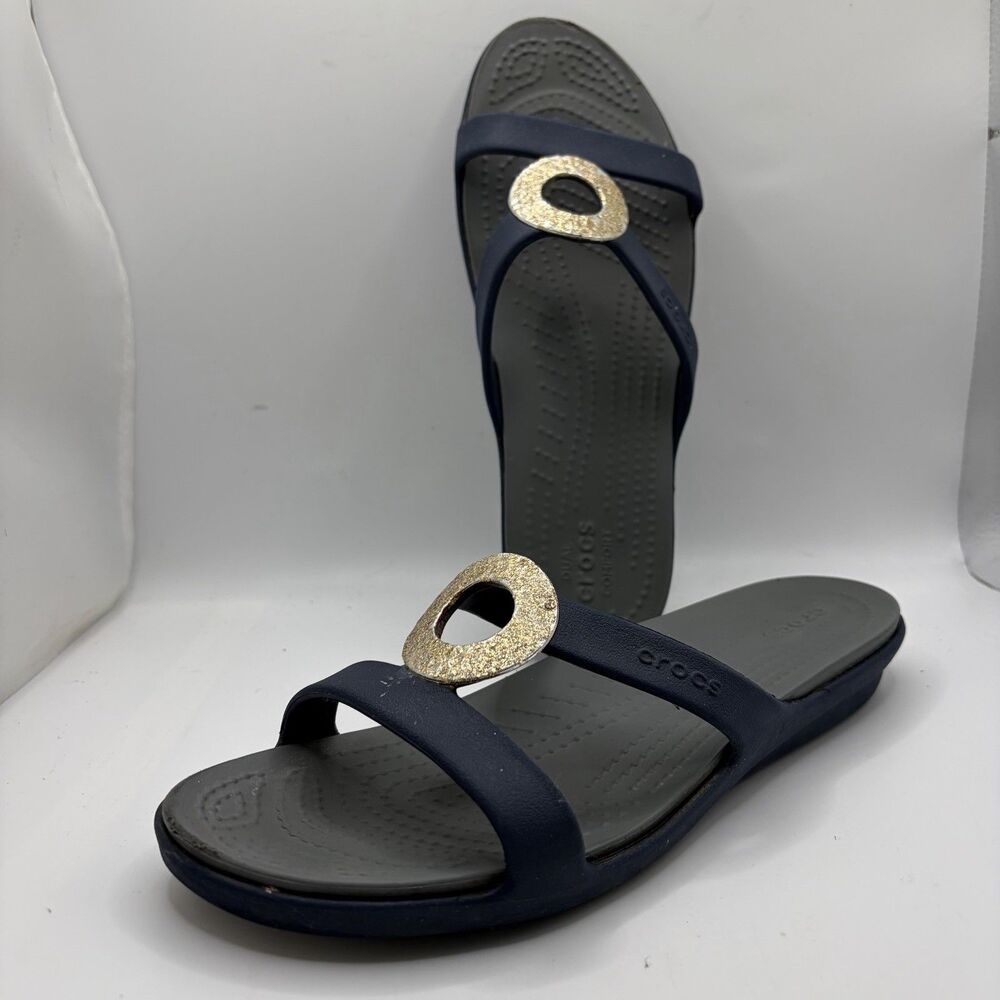 Crocs Sanrah Hammered Metal Sandals Womens 8 Navy Blue Beach Summer Preppy - Picture 3 of 9